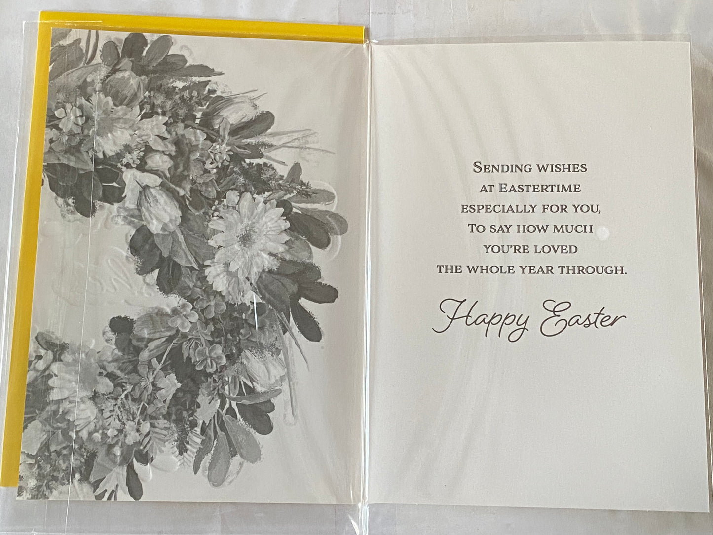 To A Very Special Mum Easter Wishes Easter Card Easter Wreath/Gold Words Foil Detail(PH49854E)