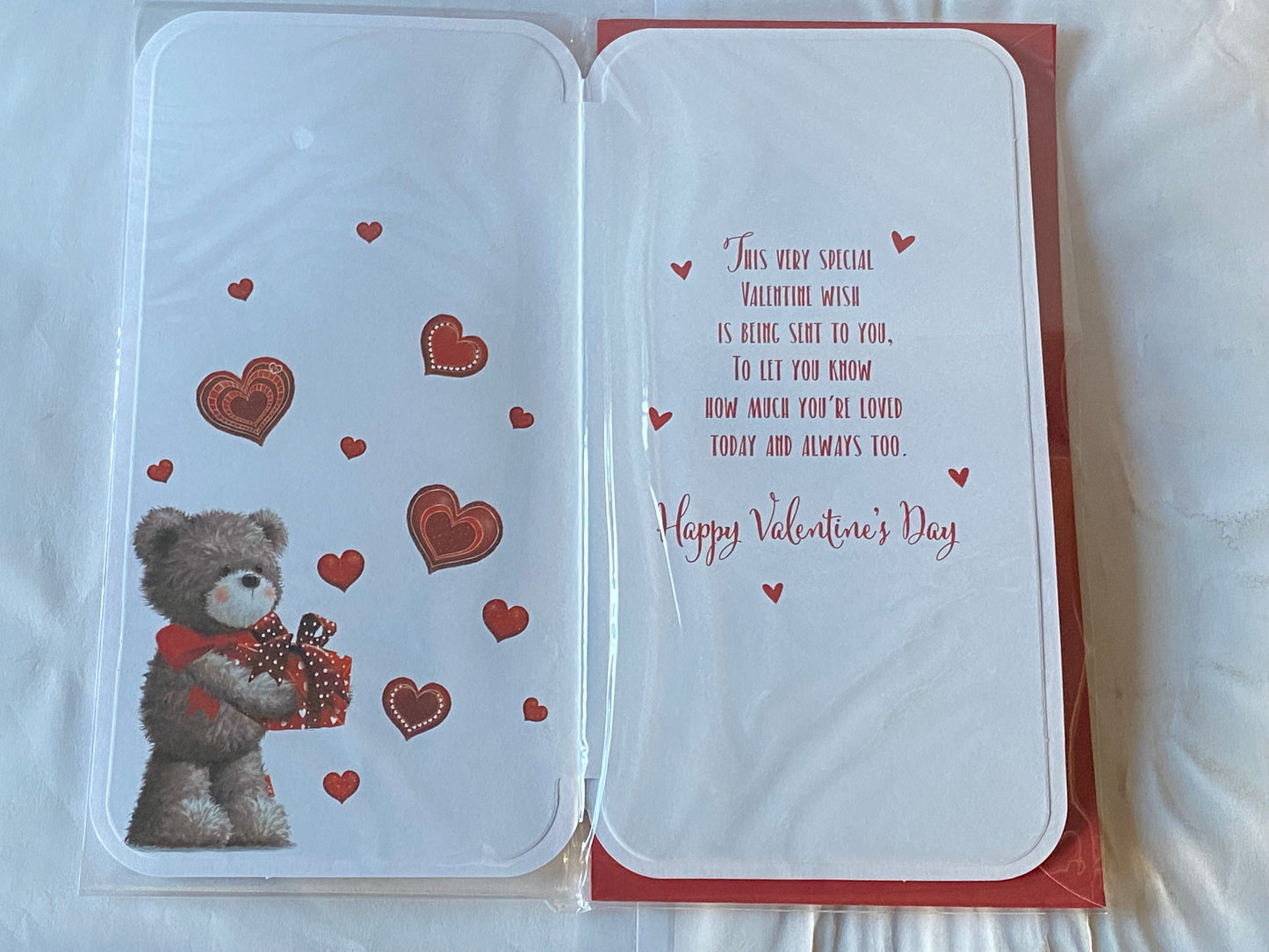 Valentine Wishes To A Lovely Mum Sending Hugs & Kisses Today & Always Valentine's Day Valentines Day Card Teddy Holding Red Present/Hearts/Words 3D/Foil Detail(PRELUDE45313)