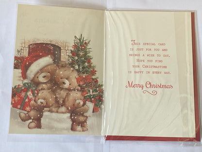 Christmas Wishes To Special Cousins Christmas Card Teddy Family/Presents/Christmas Tree/Snow Foil Detail(VX107B)